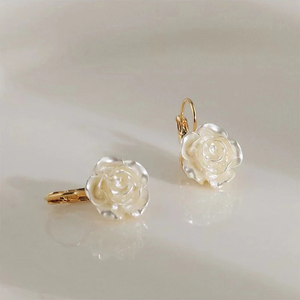 Carmelia Flower Earring