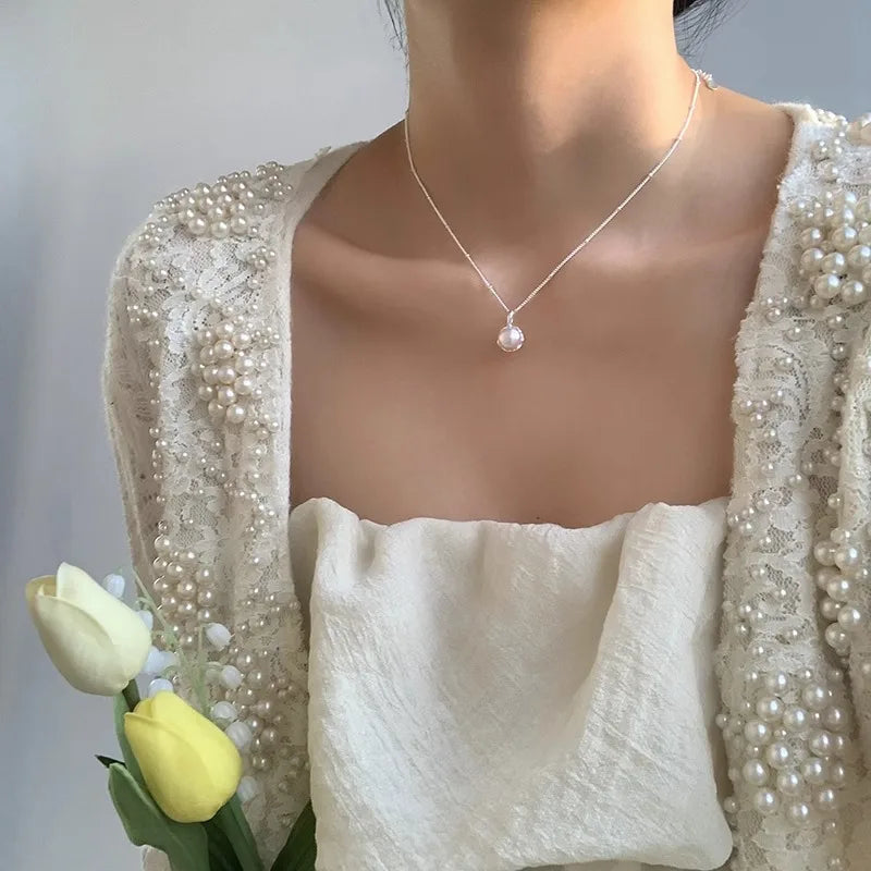 Simple Elegant Pearl Necklace